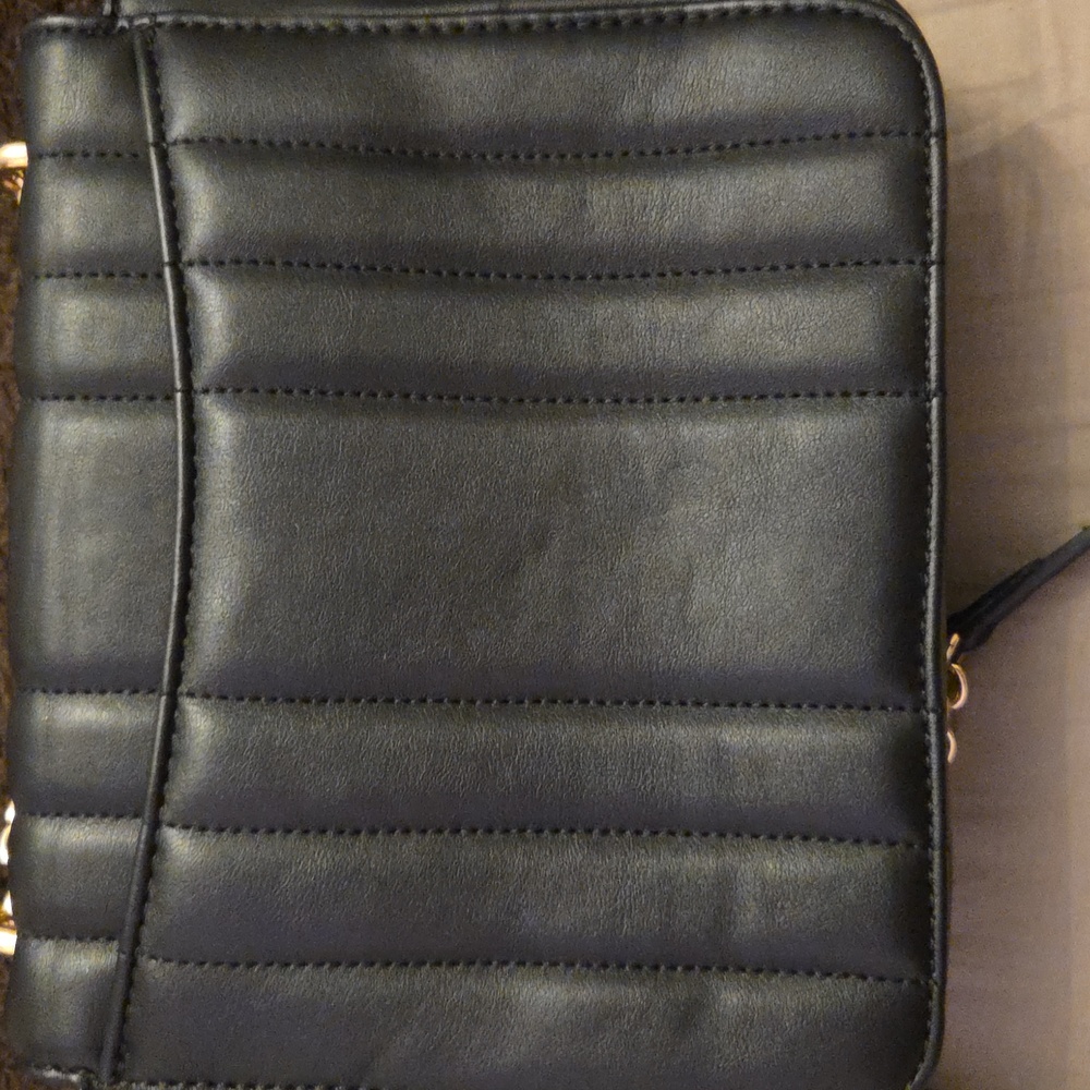 Nine West Black Quilted Purse. - Picture 4 of 5